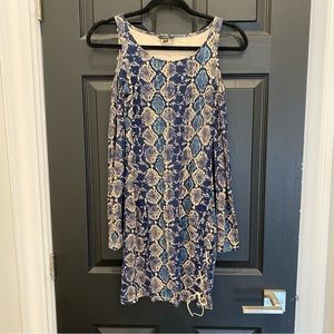 Guess off the shoulder dress snake print